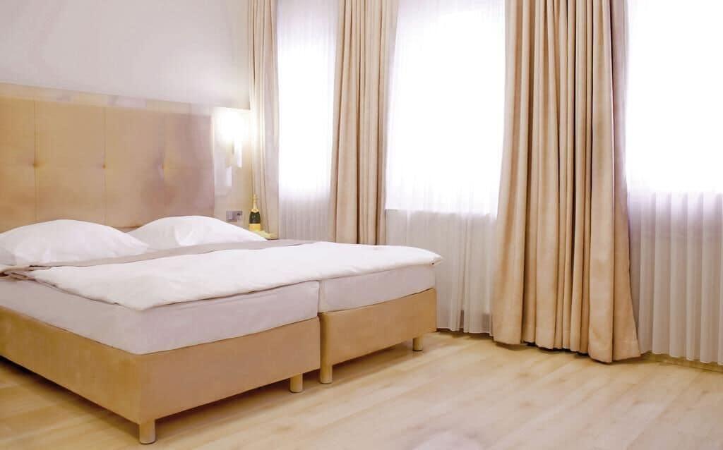 Hotel Am Kurfuerstenplatz - Messe Φραγκφούρτη Εξωτερικό φωτογραφία