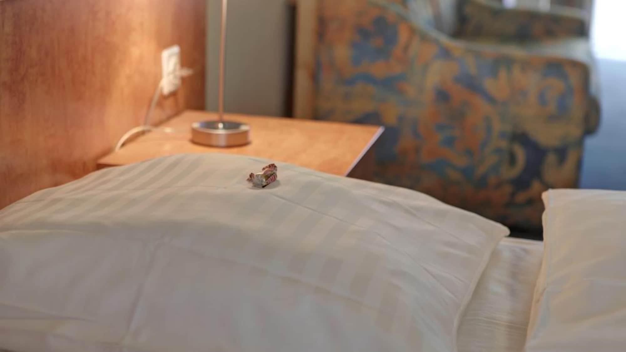 Hotel Am Kurfuerstenplatz - Messe Φραγκφούρτη Εξωτερικό φωτογραφία